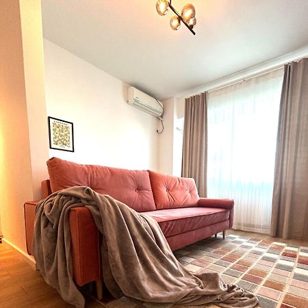 ブカレストUrban Parkside Retreat Cozy 2-Bed Ap By Metroアパートメント エクステリア 写真