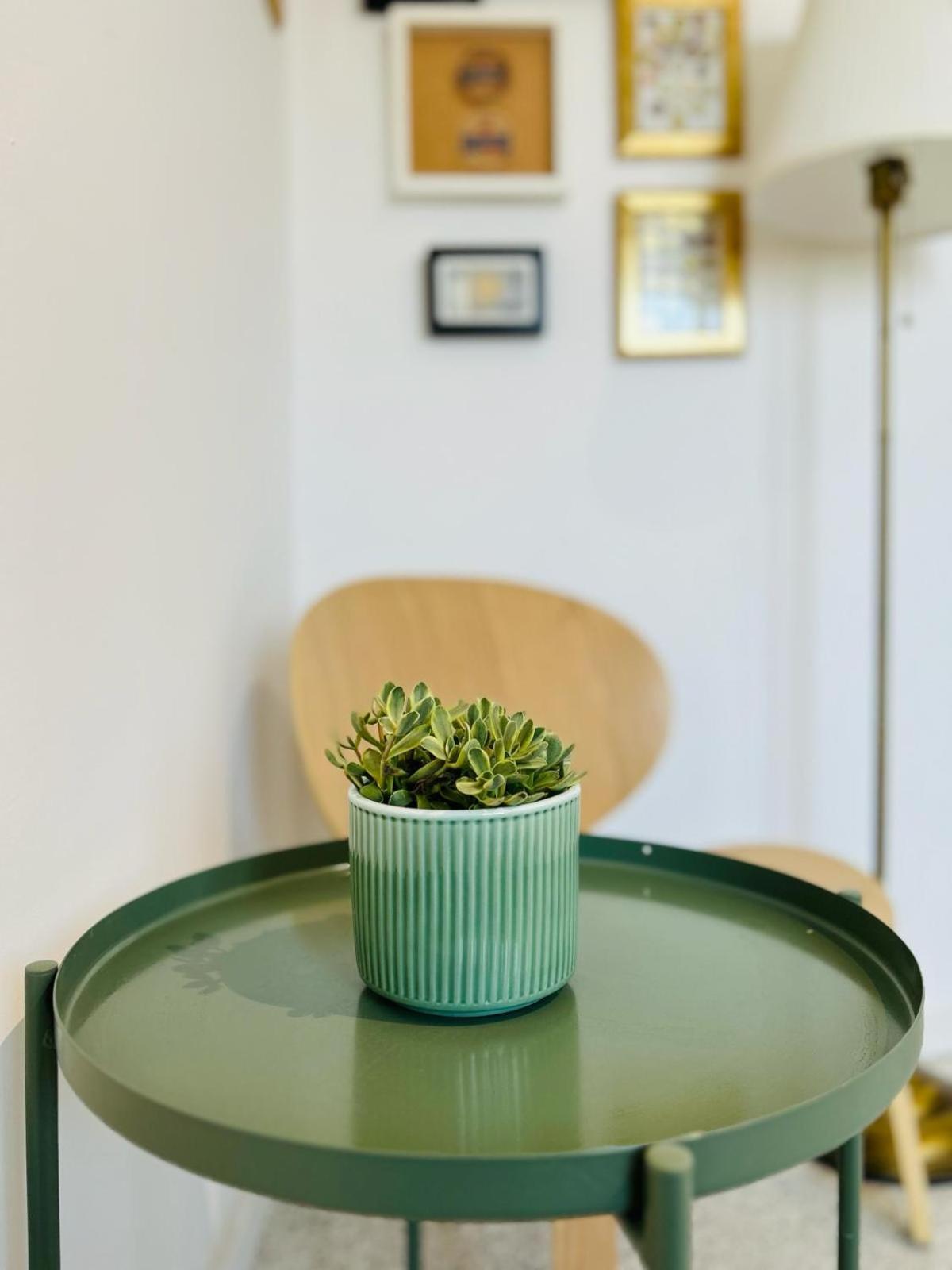 ブカレストUrban Parkside Retreat Cozy 2-Bed Ap By Metroアパートメント エクステリア 写真